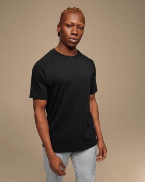 Black On Cloud Focus-T Men T-shirts | EG_ON8271