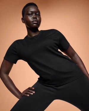 Black On Cloud On-T Women T-shirts | EG_ON8905